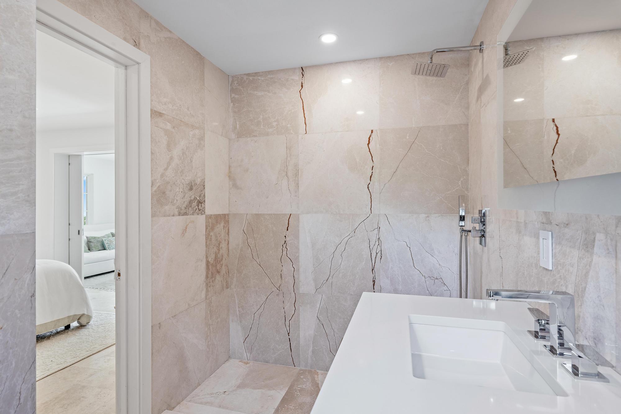 EL CID - Residential Lease