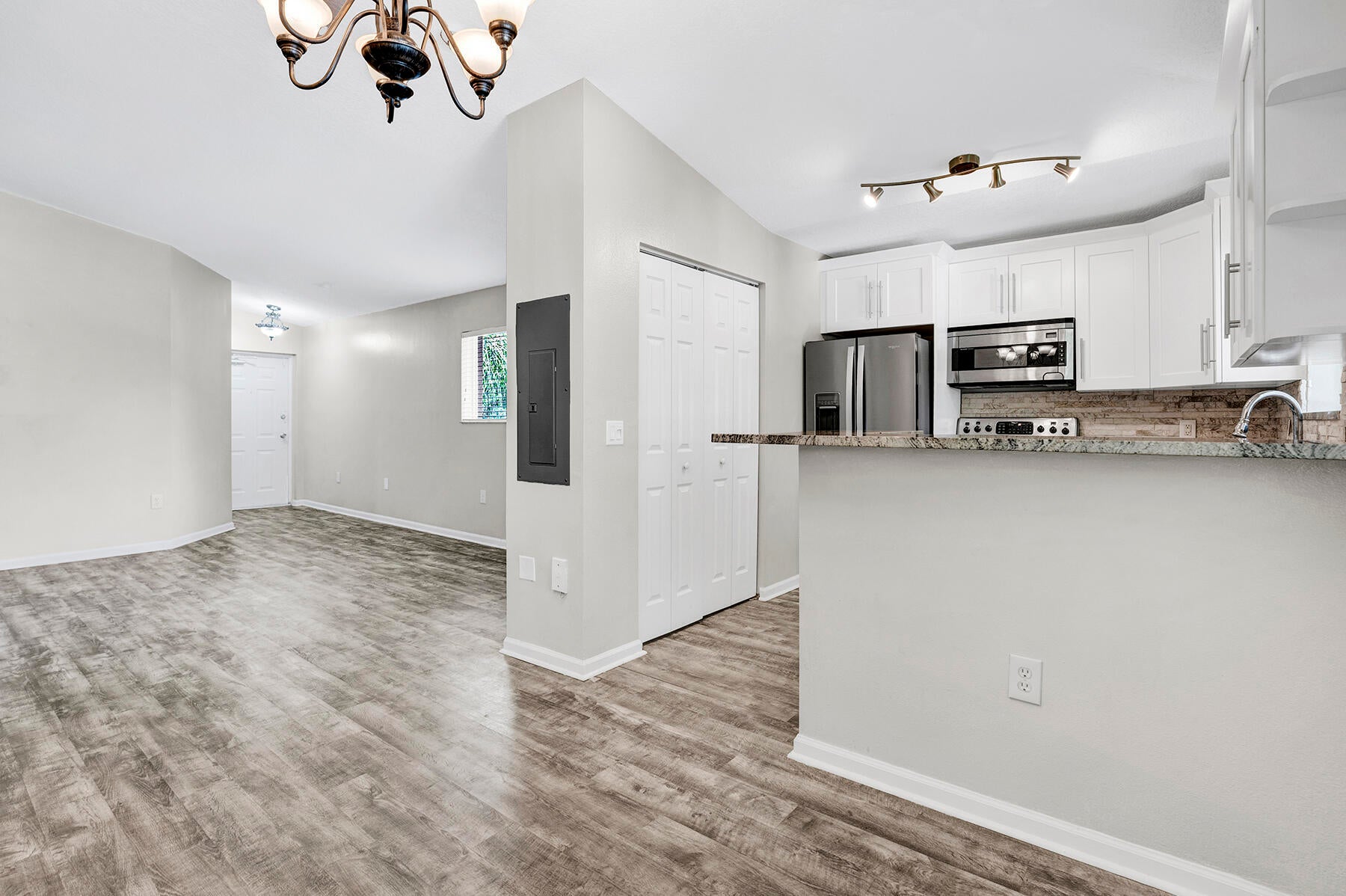 Properties 3790 N Jog Road 201