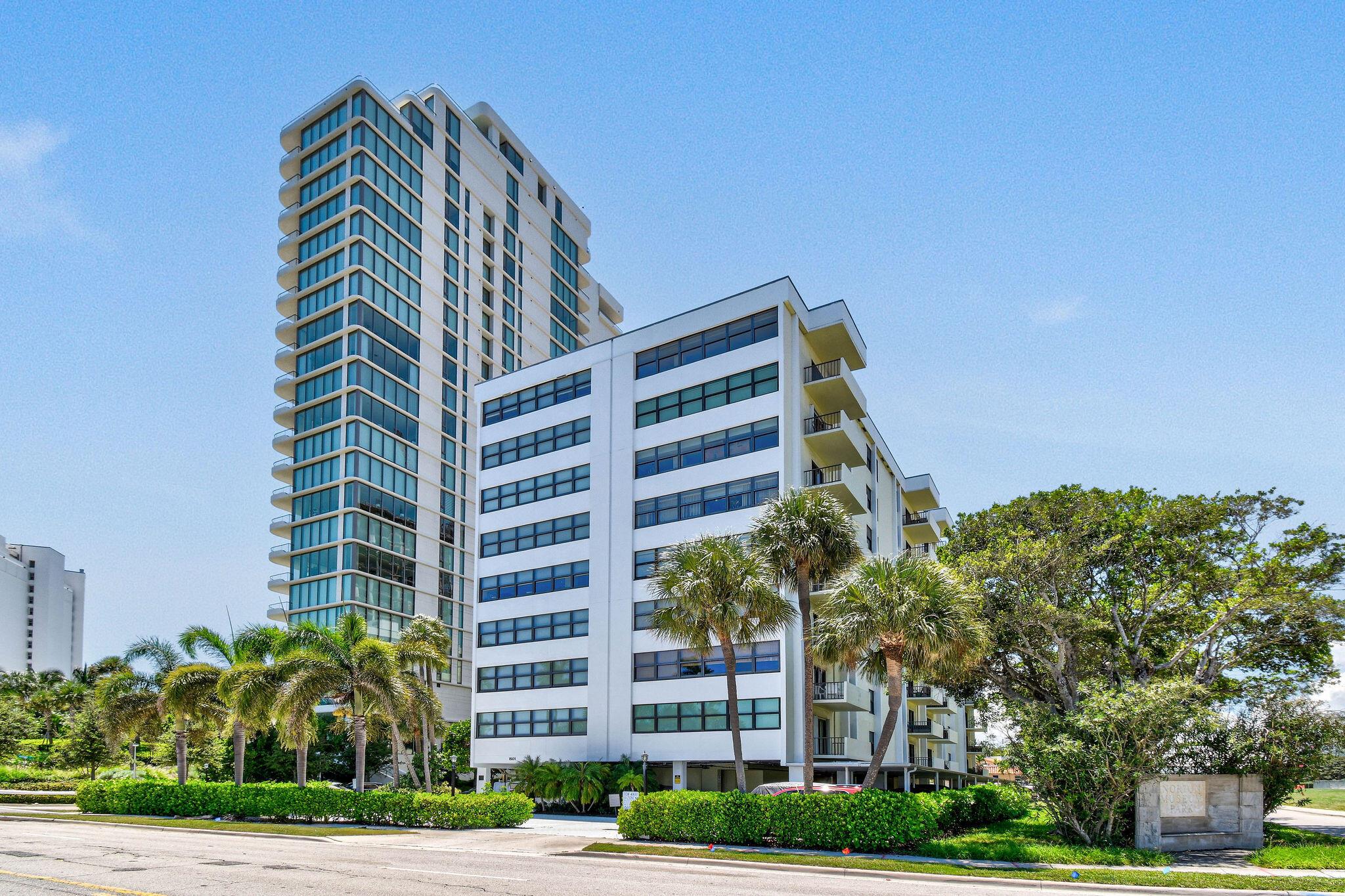 Rarely available 3-bedroom ''D'' line residence offering breathtaking direct views of the Intracoastal Waterway. Located in a well-maintained, professionally managed building on prestigious Flagler Drive right next to Norton Gallery Park, this home combines comfort and convenience in one of the area's most desirable locations. Residents enjoy a nice pool, exceptional amenities, and easy access to the best of Palm Beach and downtown West Palm Beach.