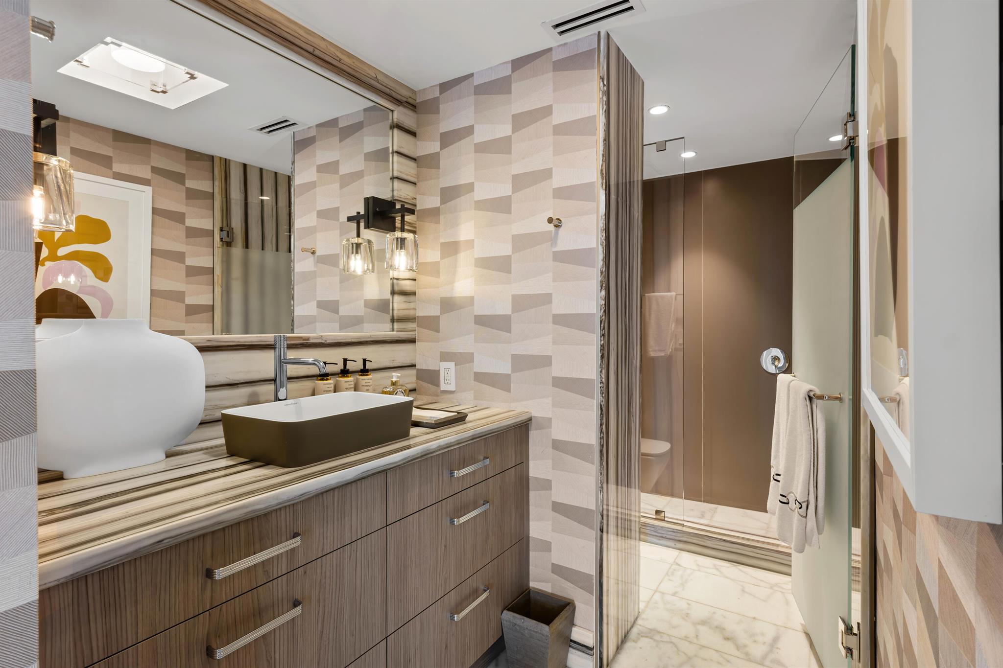 TOWER VALLANDRY IBIS ISLE - Residential