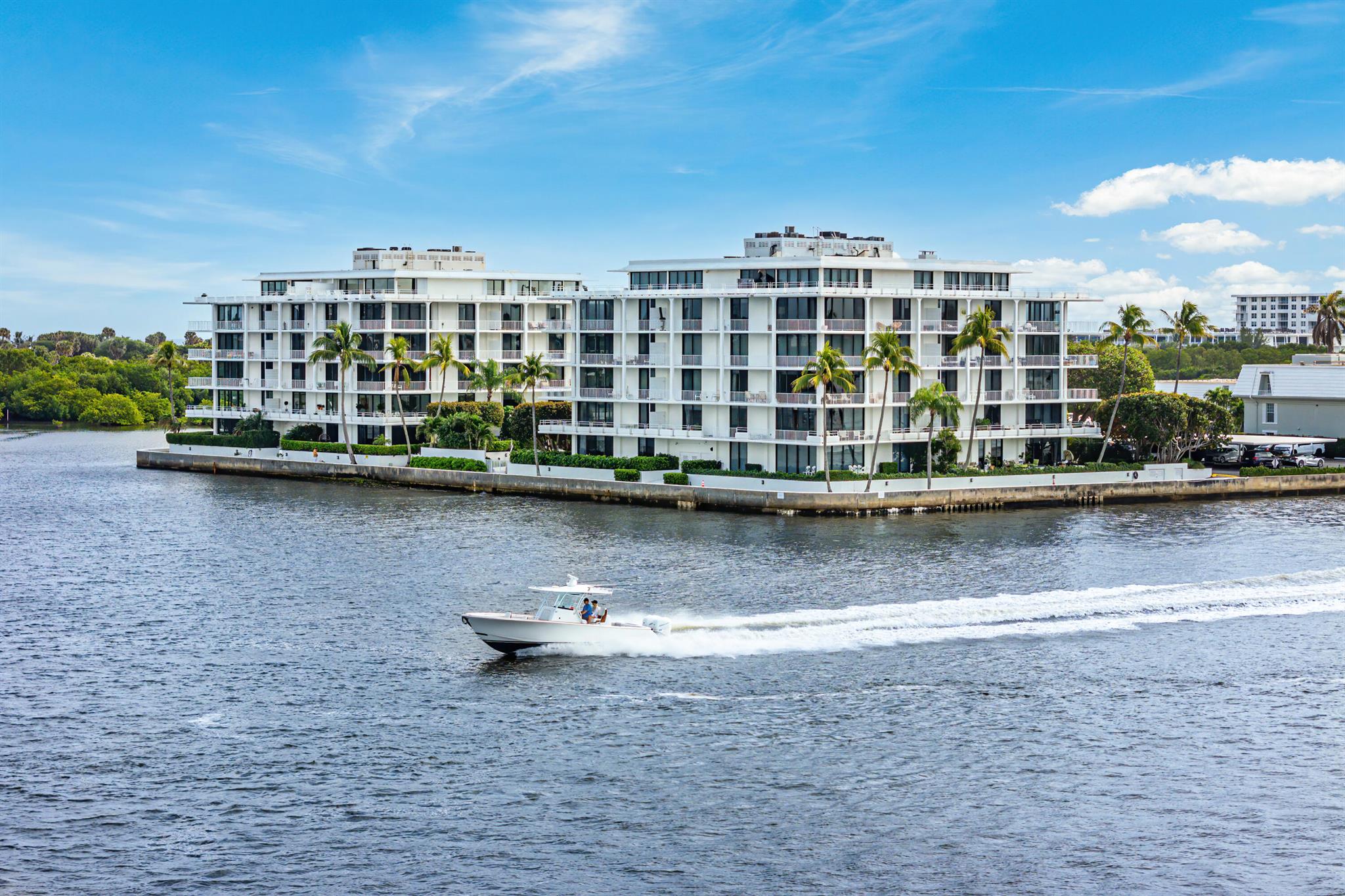 TOWER VALLANDRY IBIS ISLE - Residential