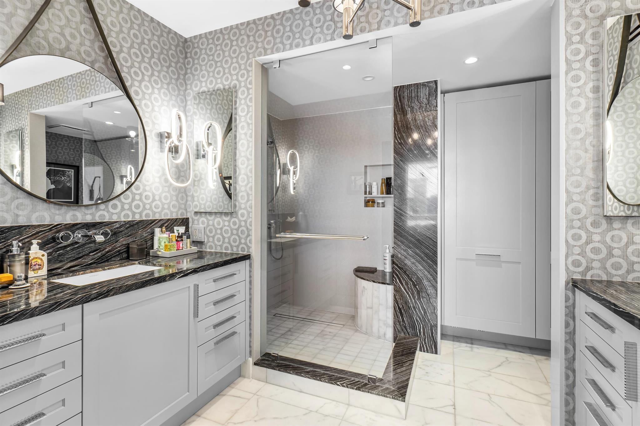 TOWER VALLANDRY IBIS ISLE - Residential