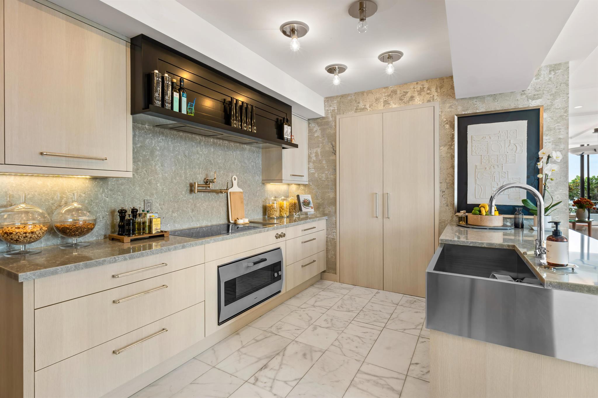 TOWER VALLANDRY IBIS ISLE - Residential