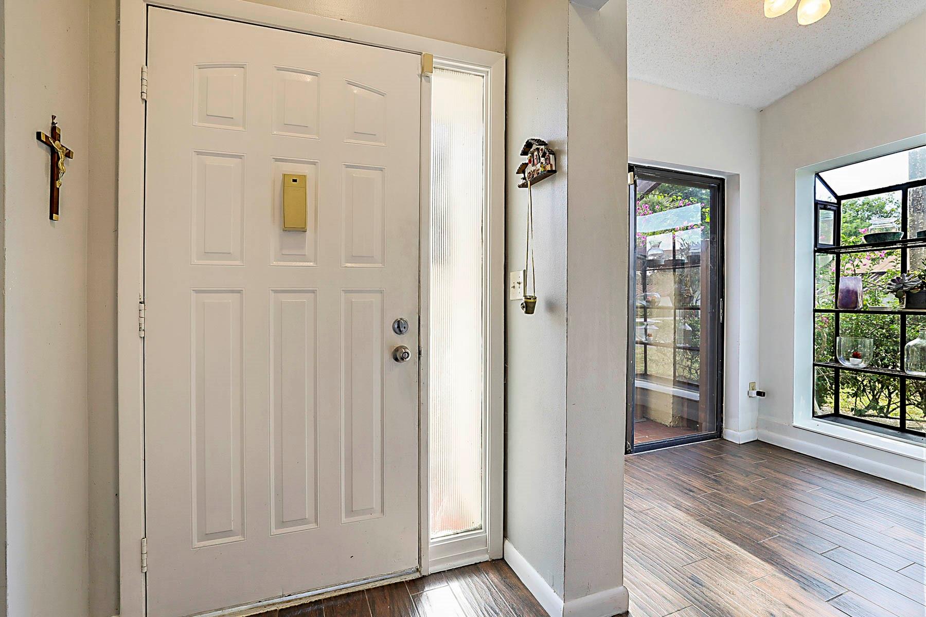 MEED RACQUET CLUB 4 - Residential