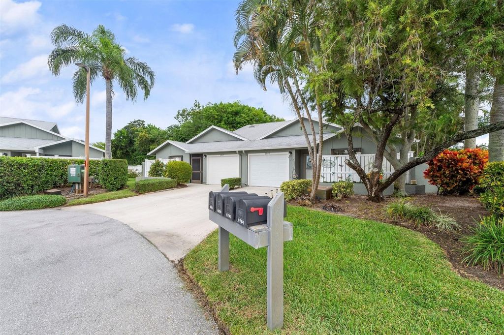 Photo of 6809 SE Yorktown Drive, Hobe Sound, FL 33455 (MLS # F10538762)