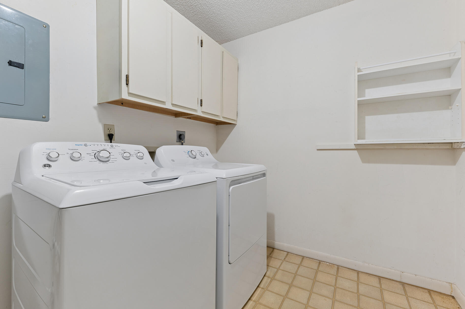 WATERWAY NORTH CONDO - Residential
