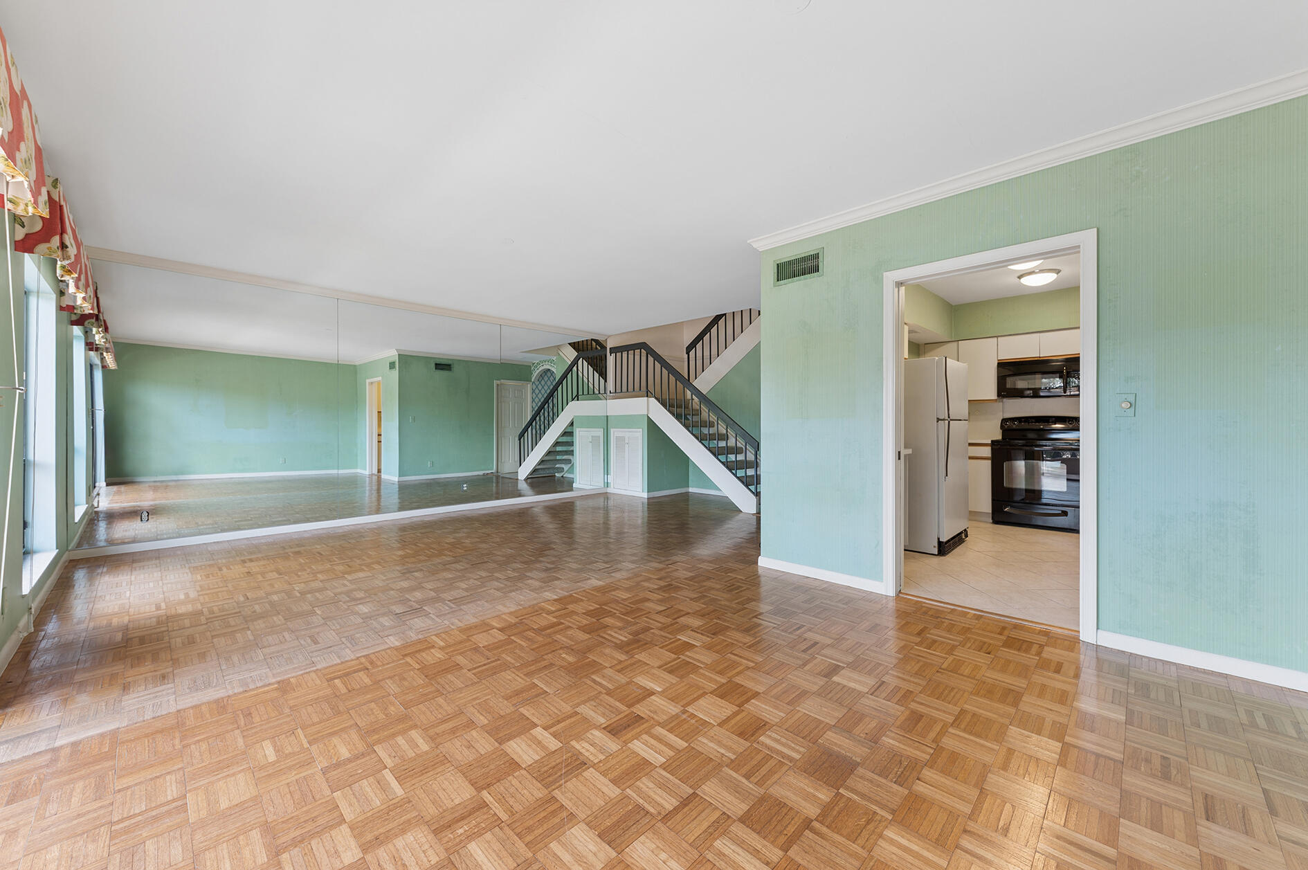 WATERWAY NORTH CONDO - Residential