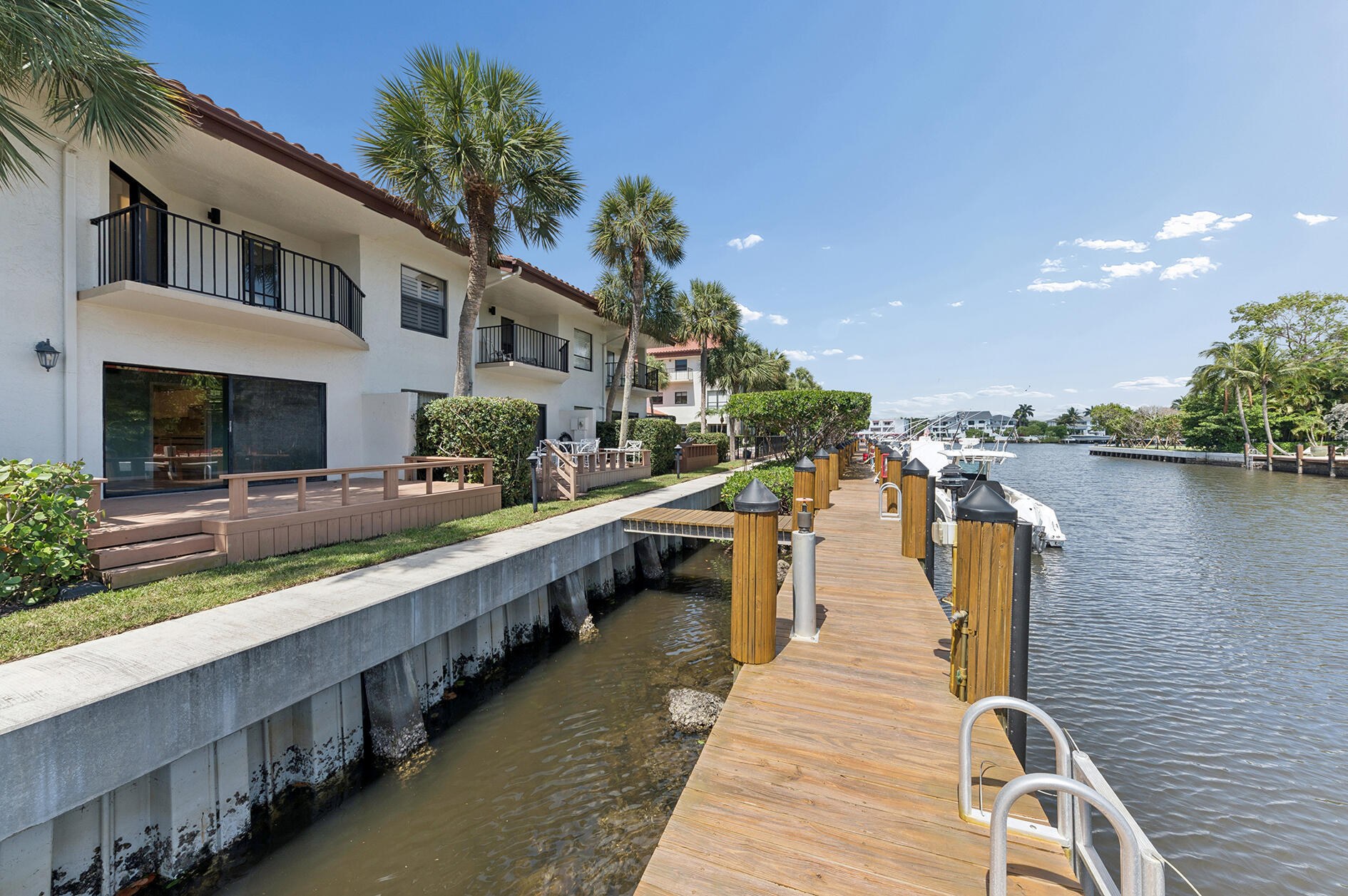 WATERWAY NORTH CONDO - Residential