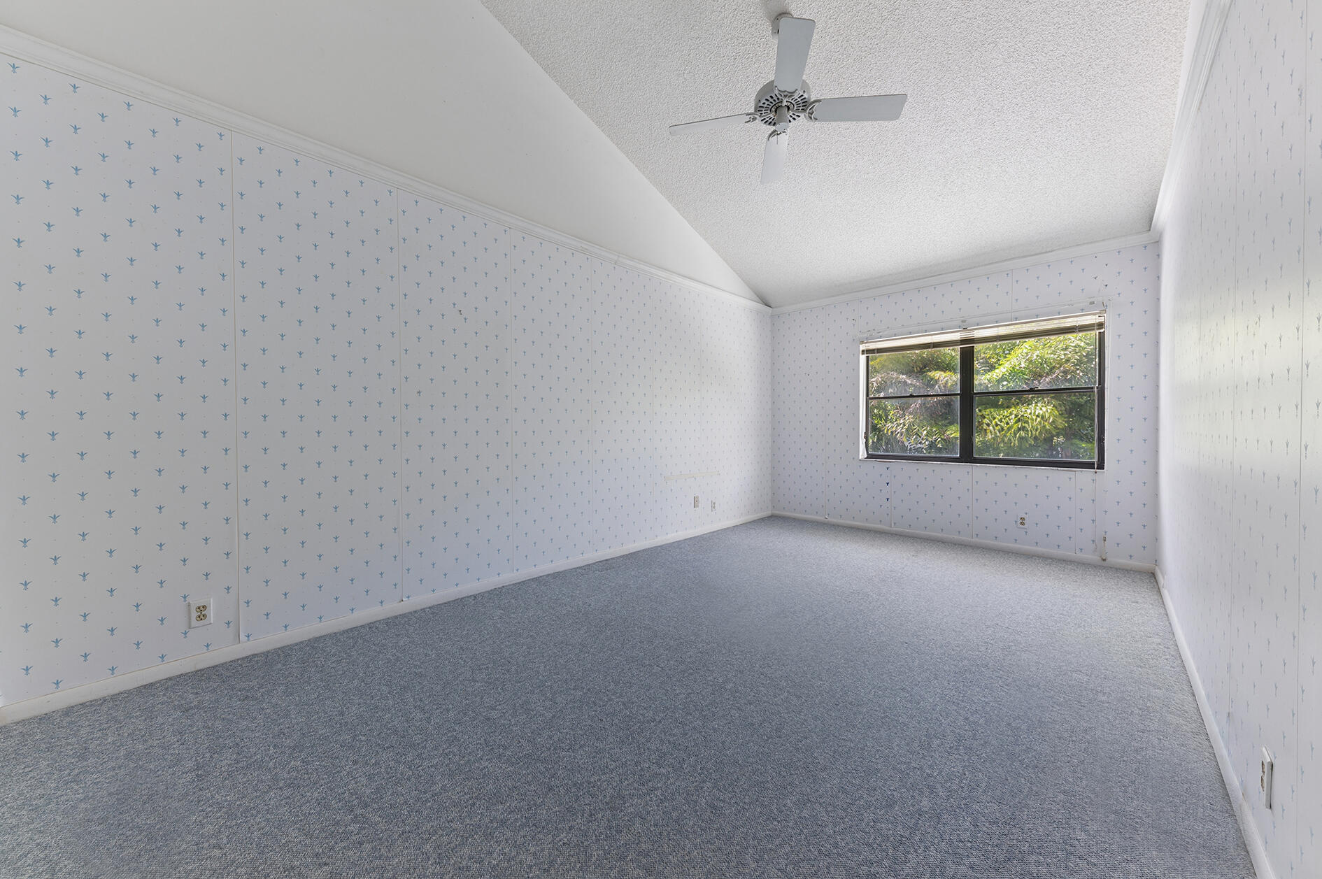 WATERWAY NORTH CONDO - Residential