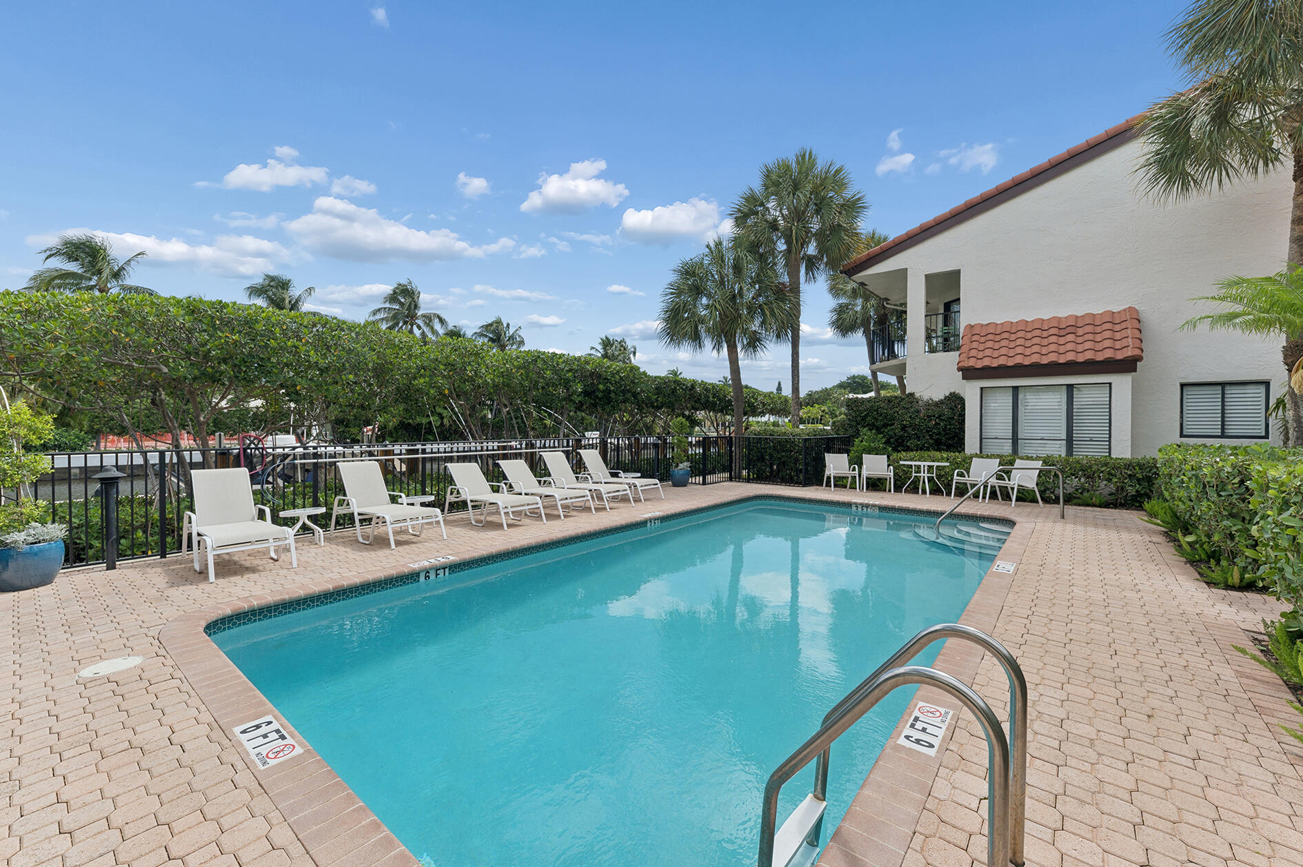 WATERWAY NORTH CONDO - Residential