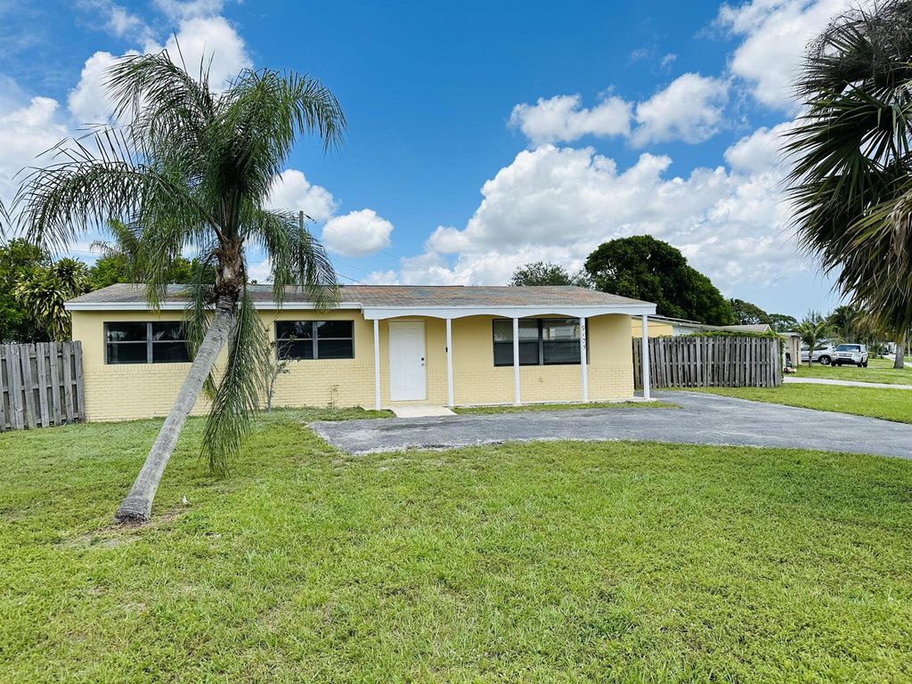 Photo of 9105 Reed Drive, Palm Beach Gardens, FL 33410 (MLS # R10894275)