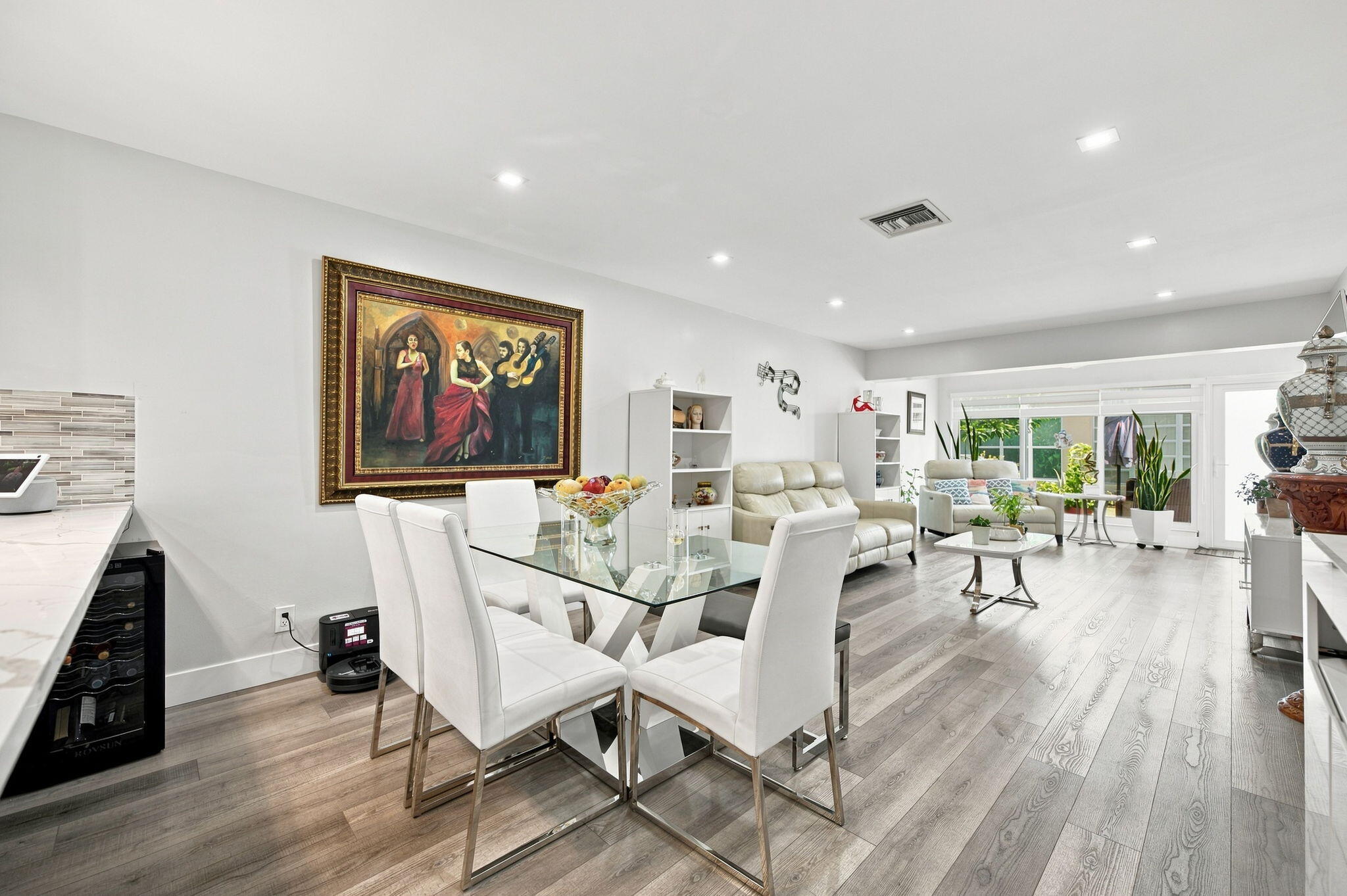 2400 Malayan Drive 94-D