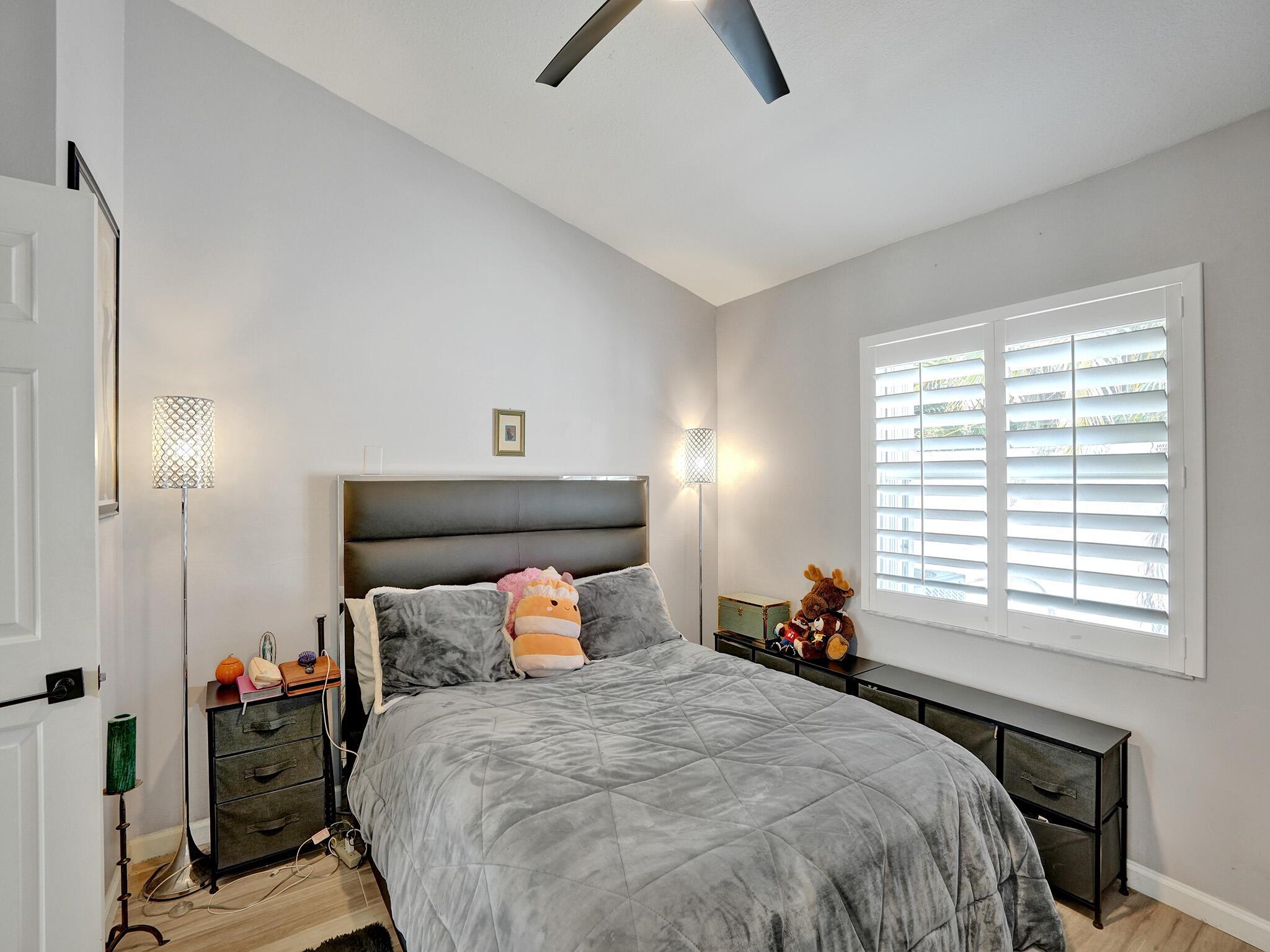 CANDLEWOOD - Residential