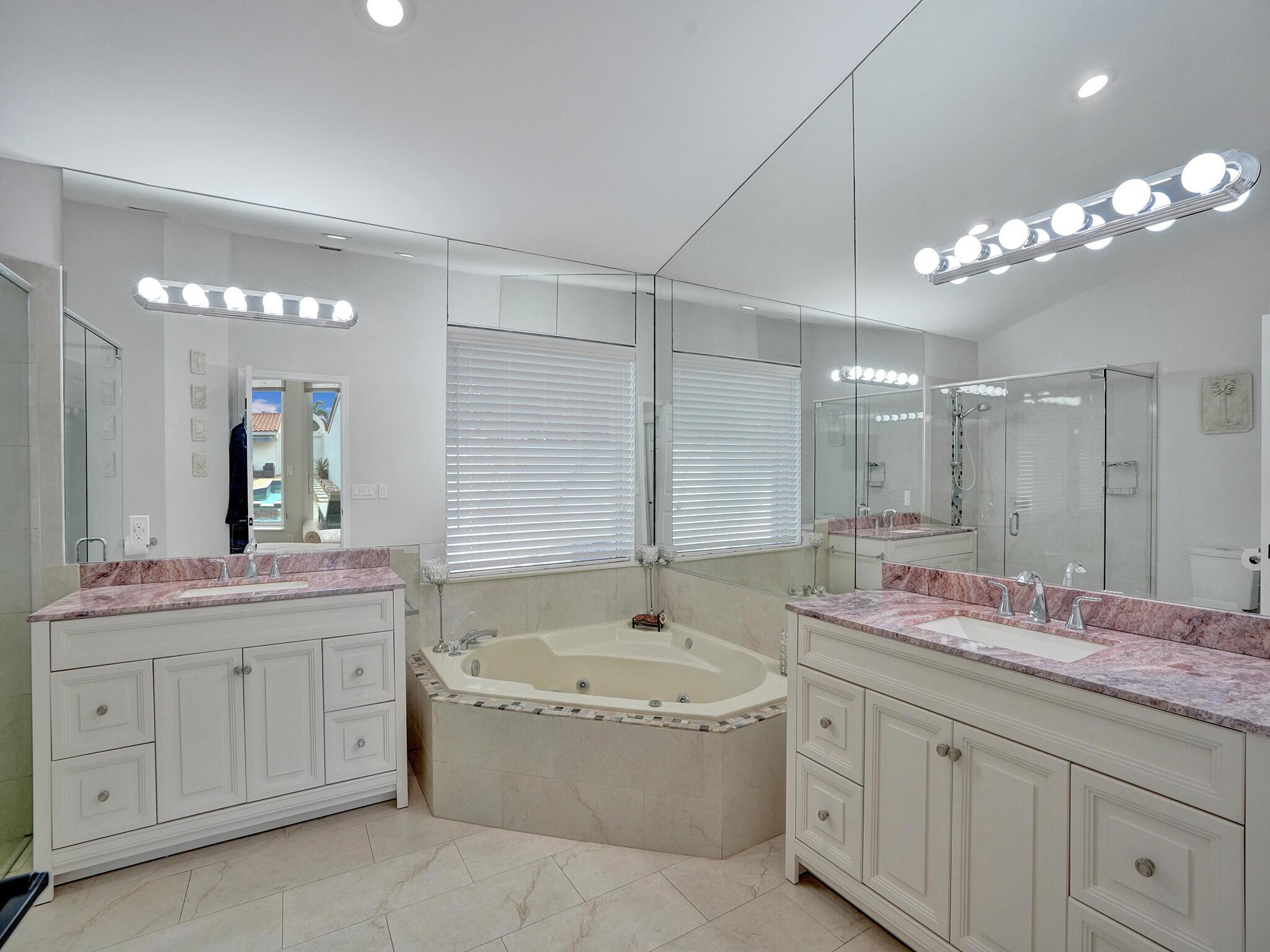CANDLEWOOD - Residential