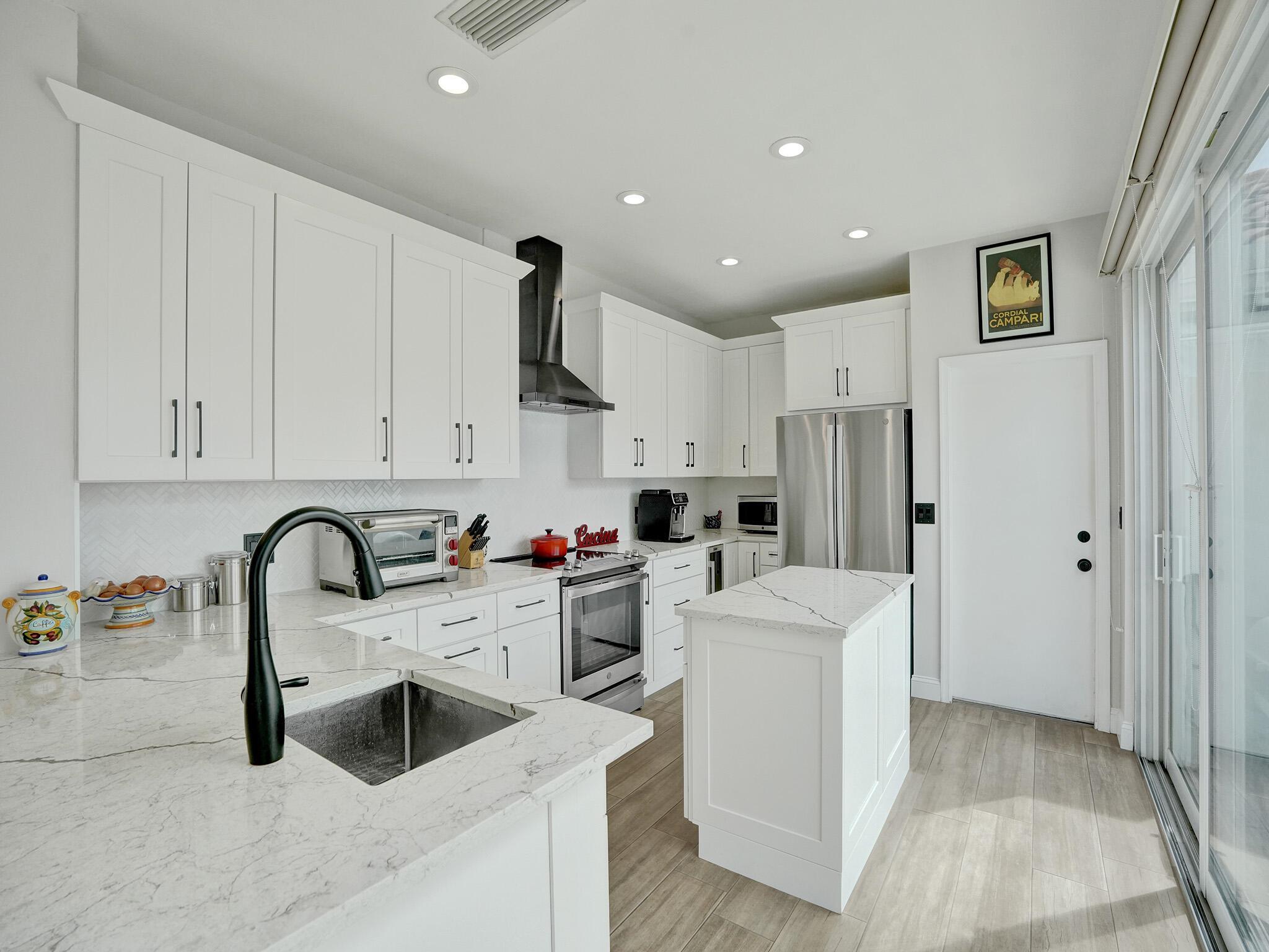 CANDLEWOOD - Residential