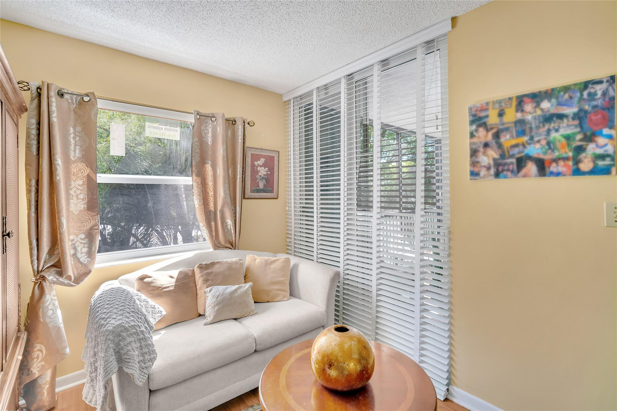 18TH HOLE AT INVERRARY - Residential