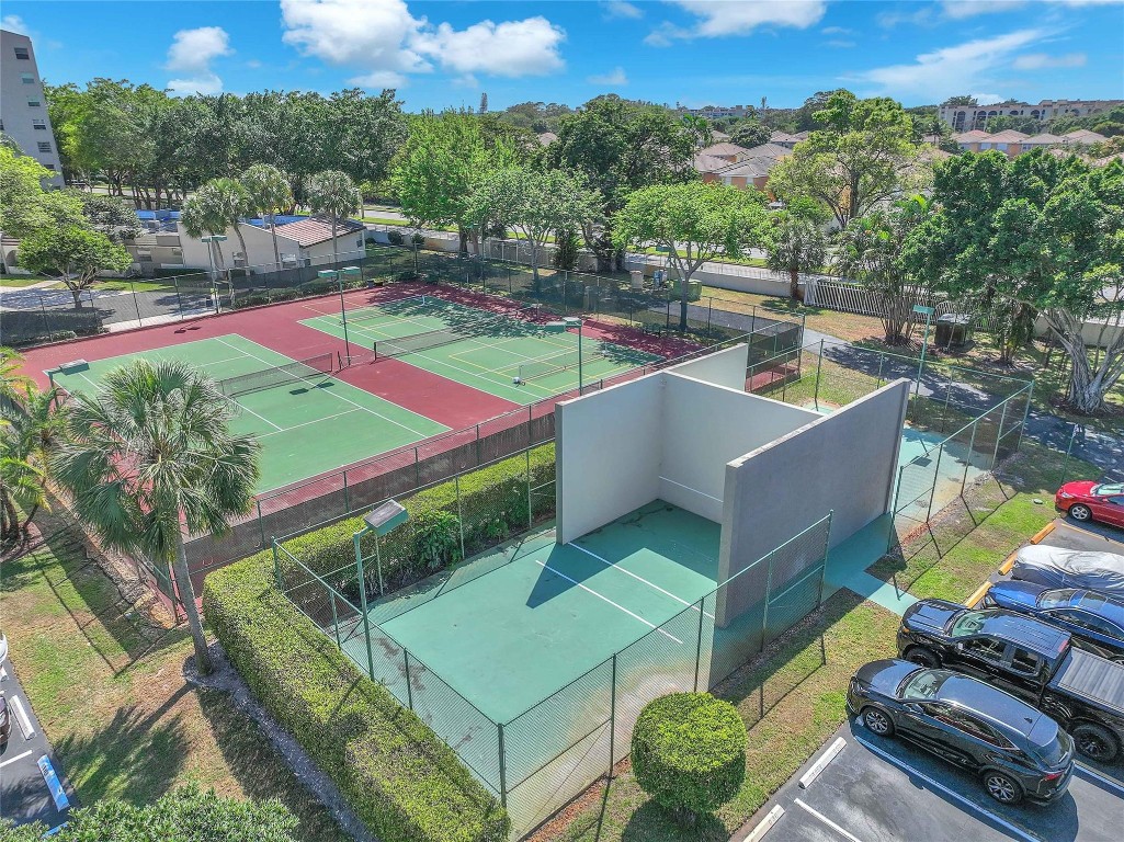 18TH HOLE AT INVERRARY - Residential