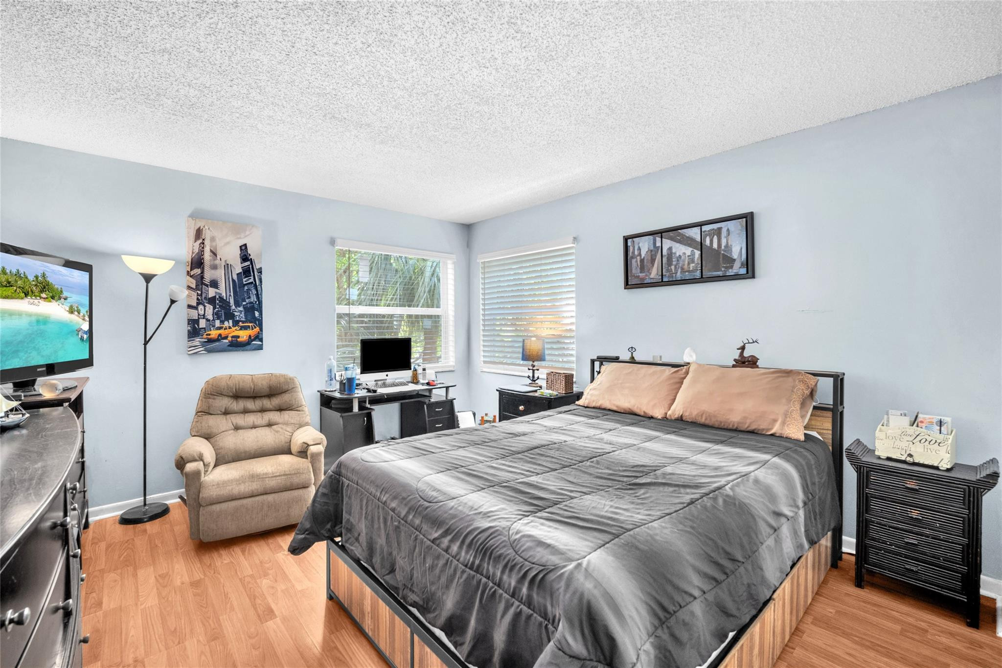 18TH HOLE AT INVERRARY - Residential