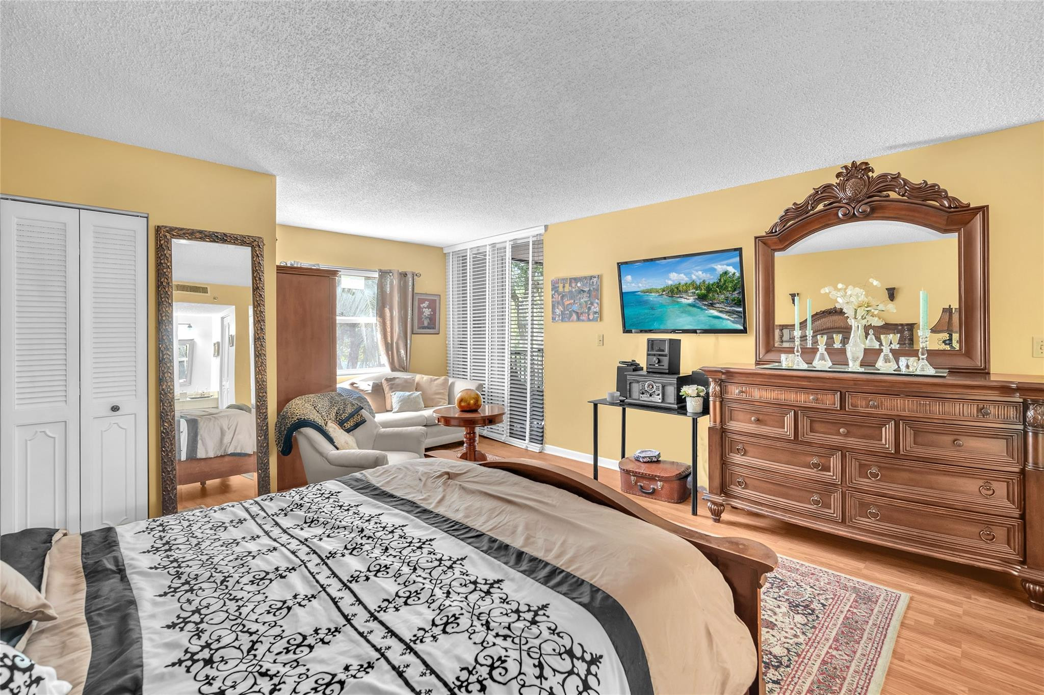 18TH HOLE AT INVERRARY - Residential