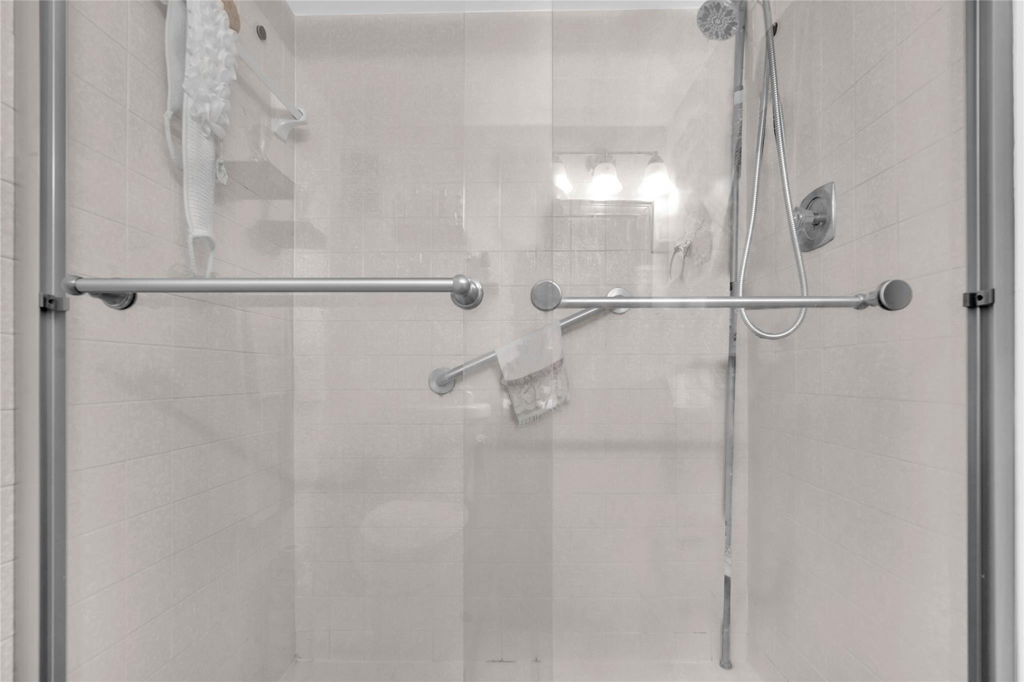 18TH HOLE AT INVERRARY - Residential