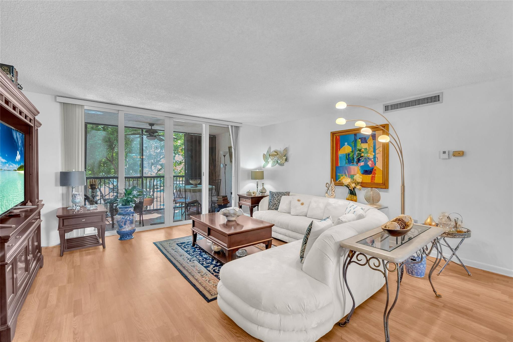 18TH HOLE AT INVERRARY - Residential