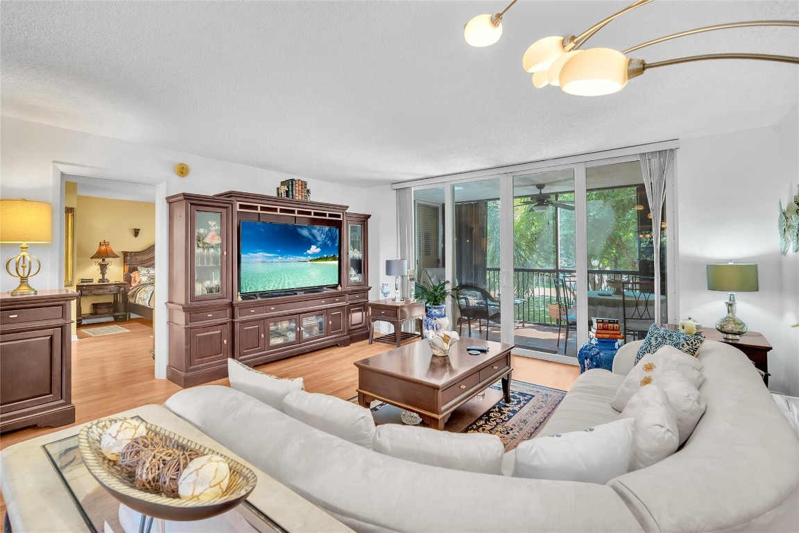 18TH HOLE AT INVERRARY - Residential