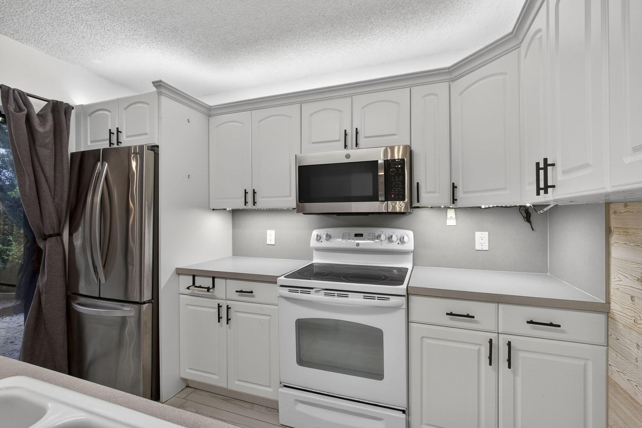 VILLAGE OF SANDALWOOD LAKES NORTH - Residential