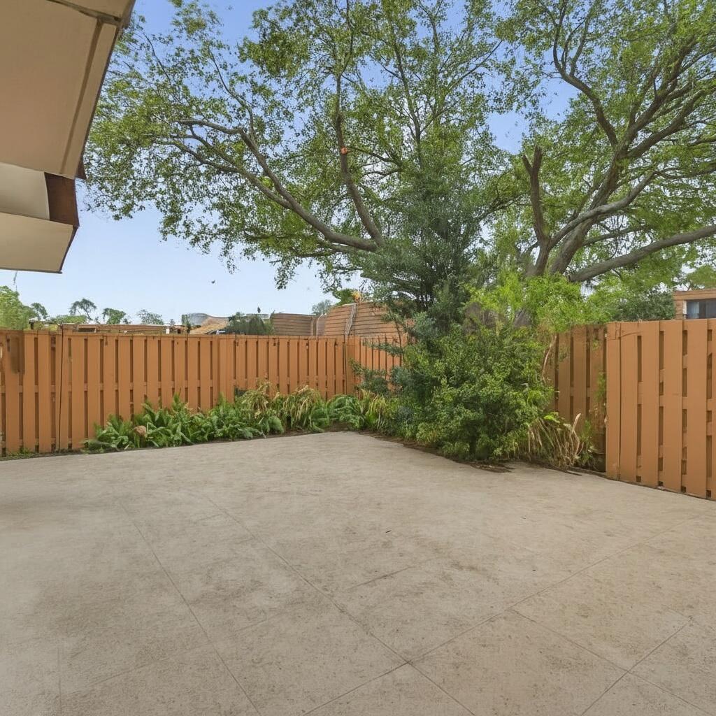 VILLAGE OF SANDALWOOD LAKES NORTH - Residential