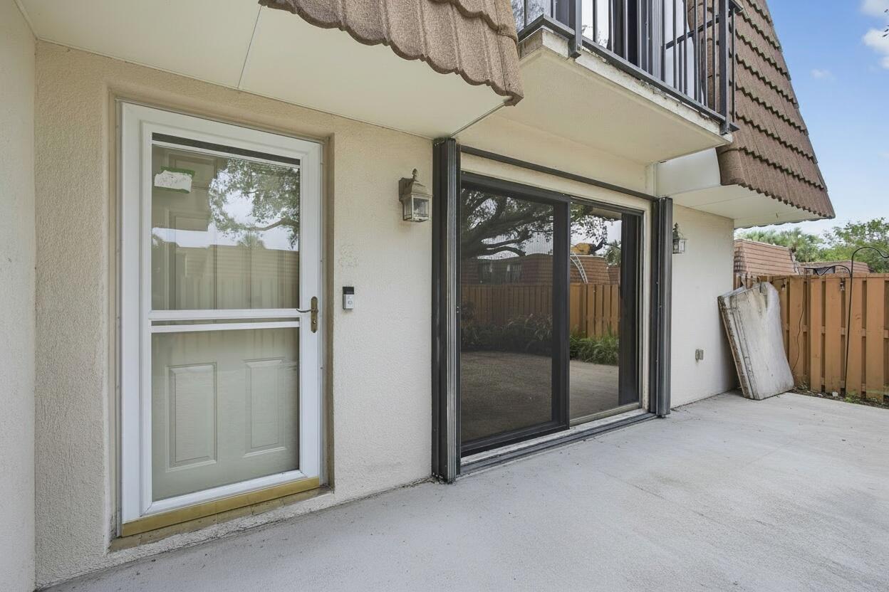 VILLAGE OF SANDALWOOD LAKES NORTH - Residential