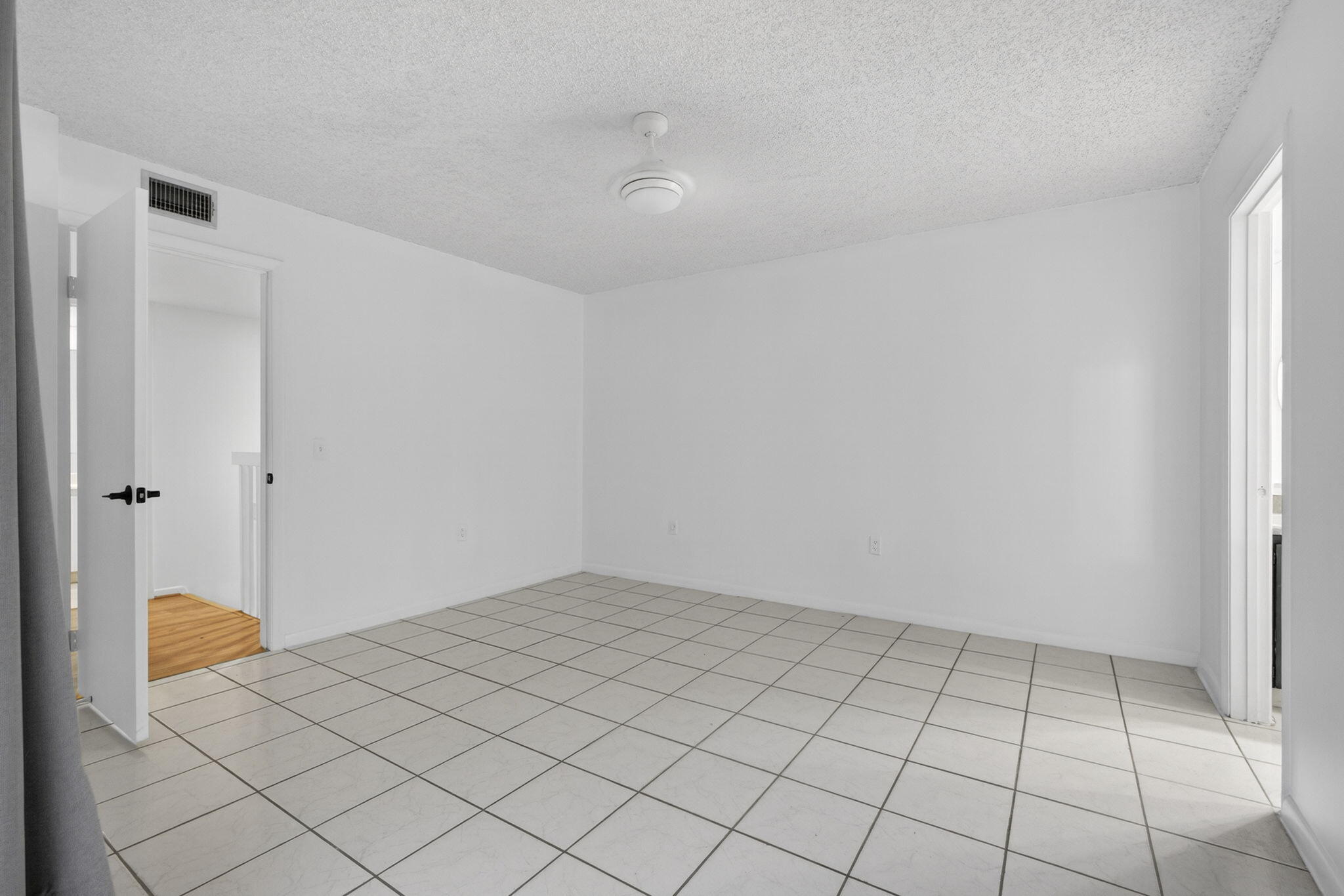 VILLAGE OF SANDALWOOD LAKES NORTH - Residential