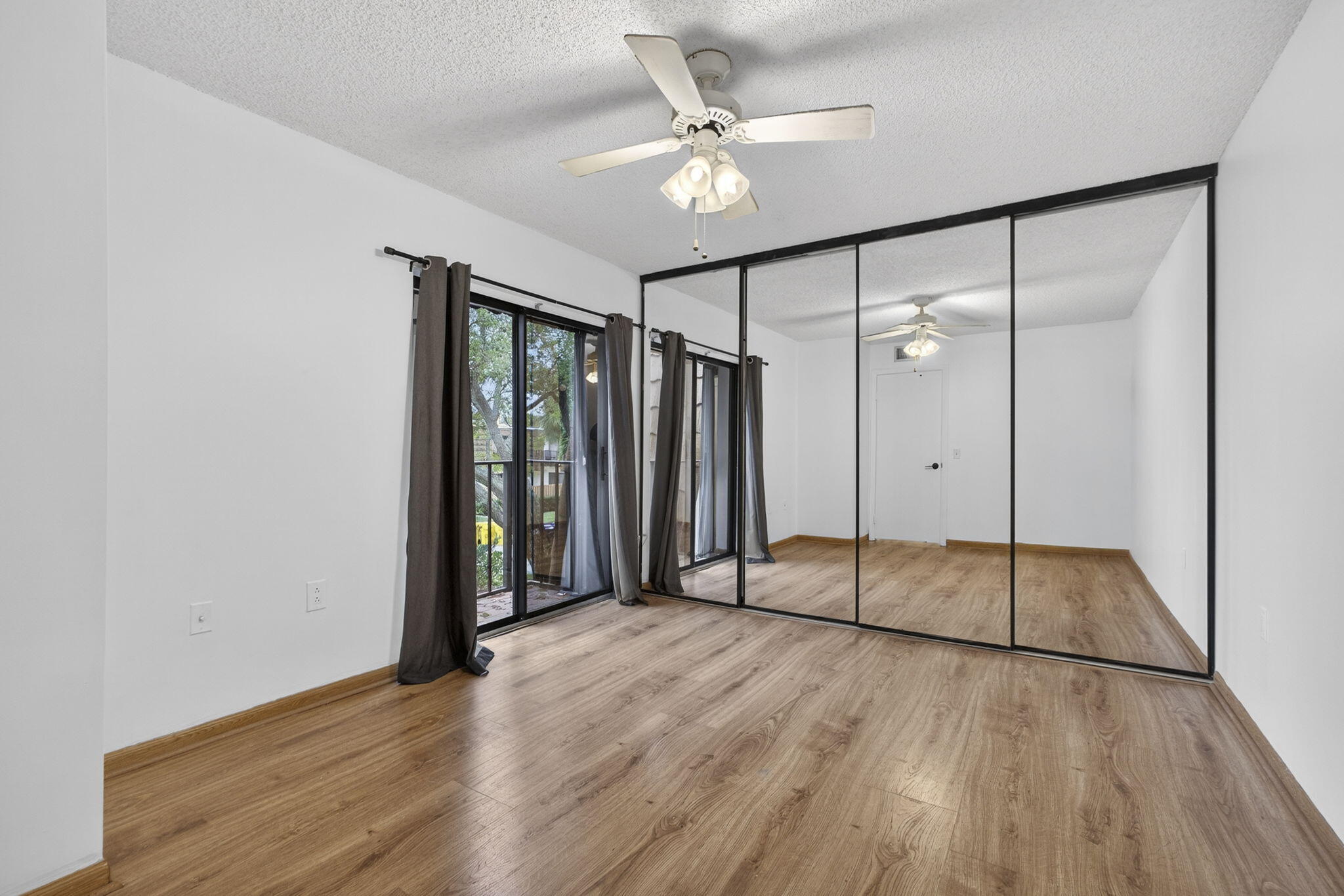 VILLAGE OF SANDALWOOD LAKES NORTH - Residential