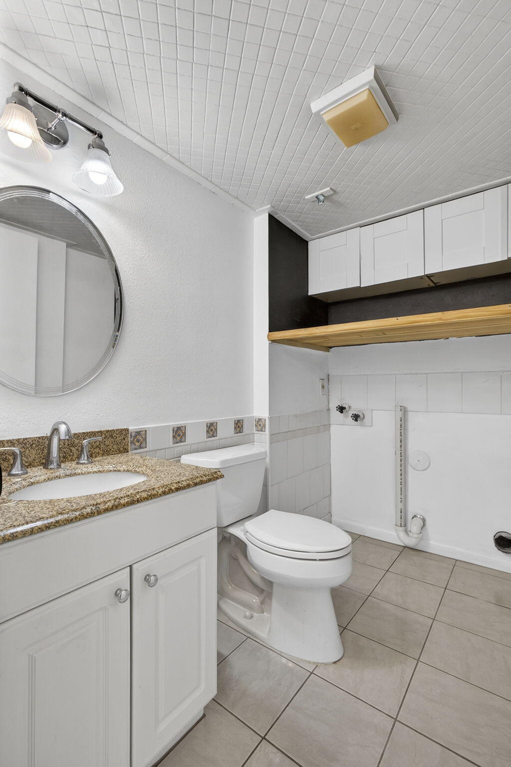 VILLAGE OF SANDALWOOD LAKES NORTH - Residential