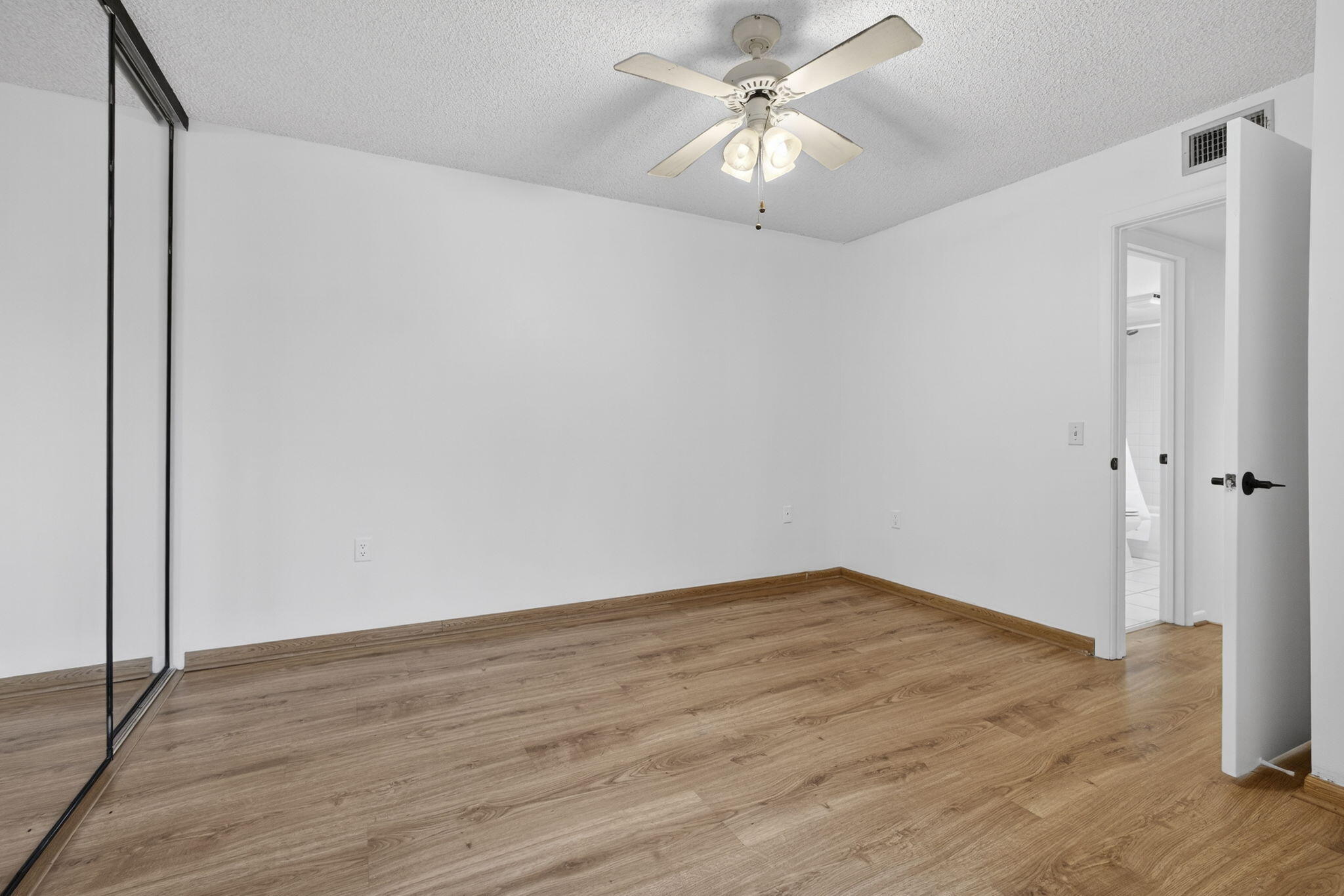 VILLAGE OF SANDALWOOD LAKES NORTH - Residential