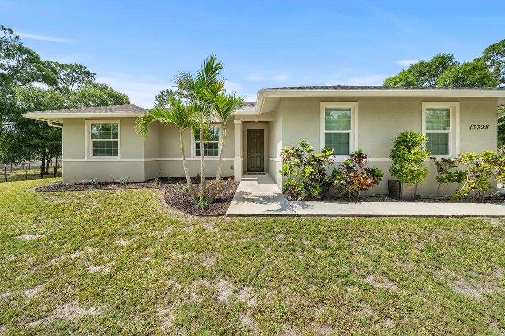 Photo of 13398 N 57th Pl Place N, The Acreage, FL 33411 (MLS # B26041861)