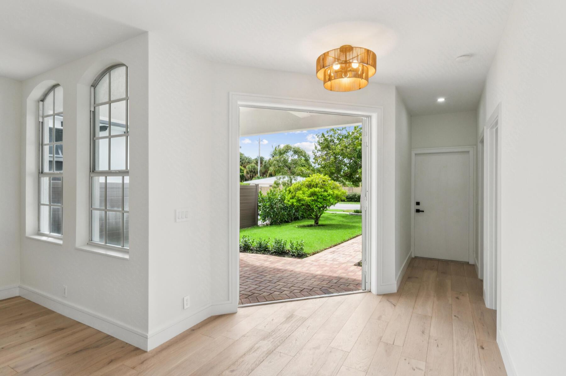 15 SW 9th Street
