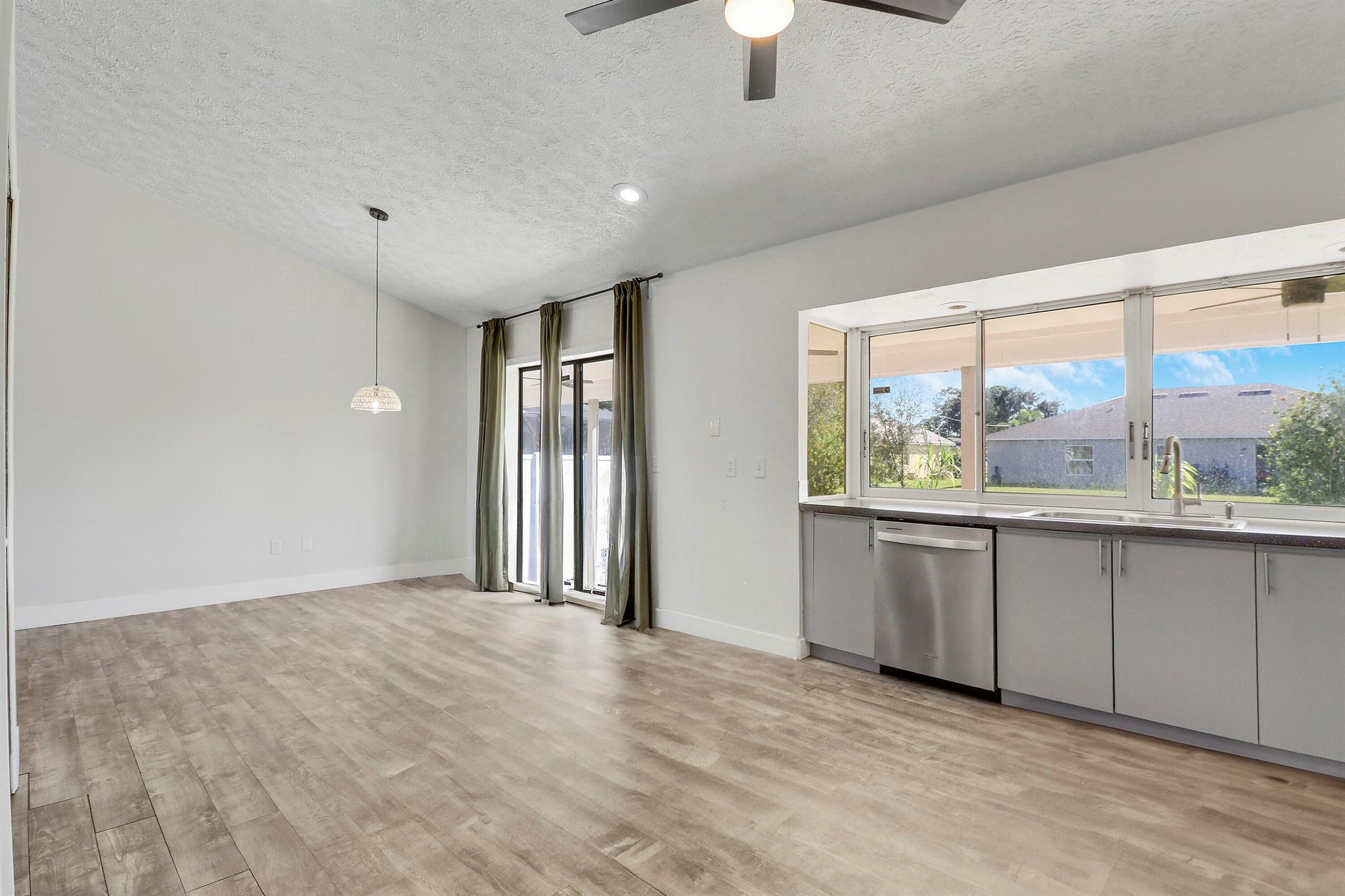 PORT ST LUCIE SECTION 17 - Residential