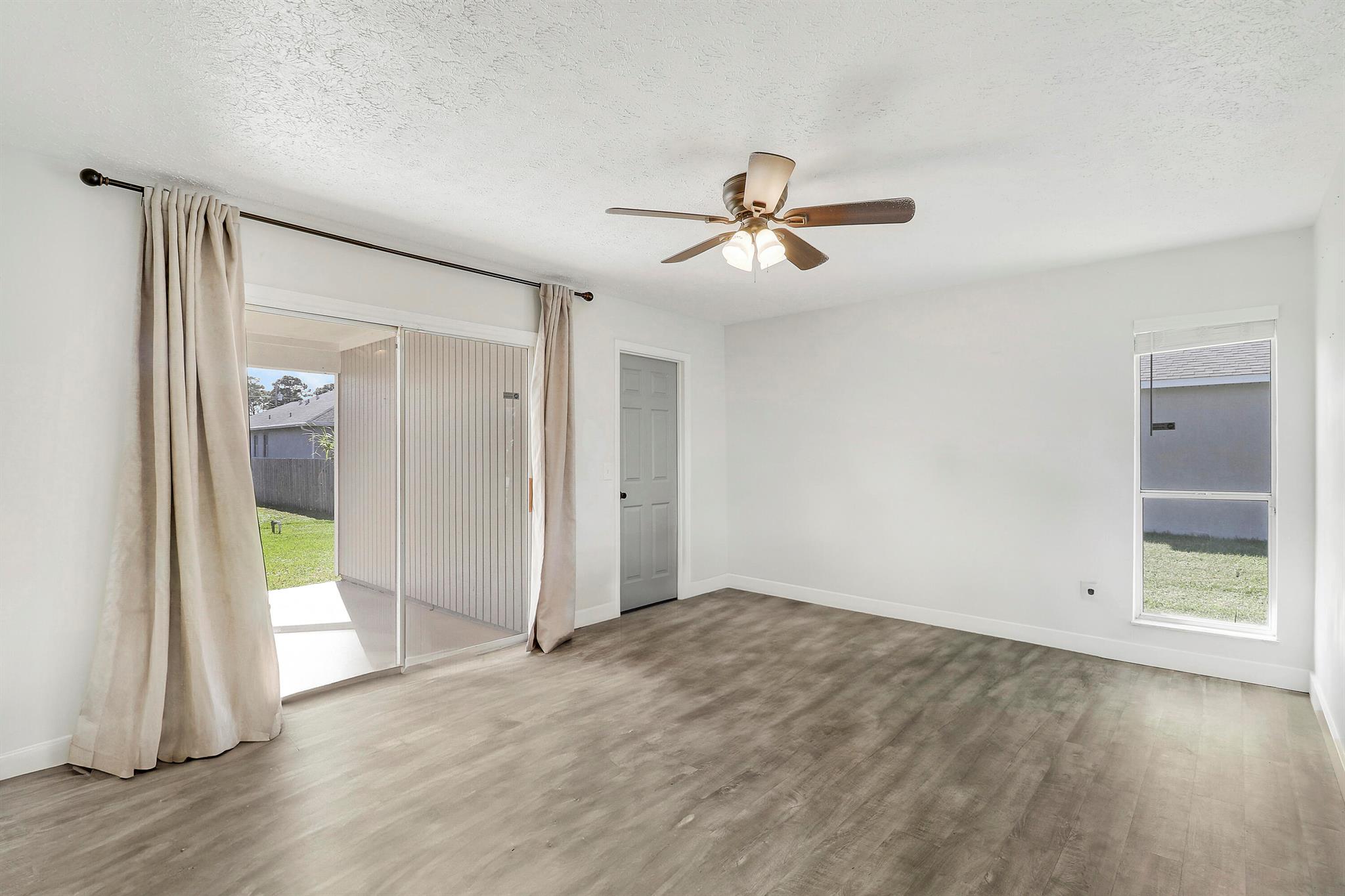 PORT ST LUCIE SECTION 17 - Residential