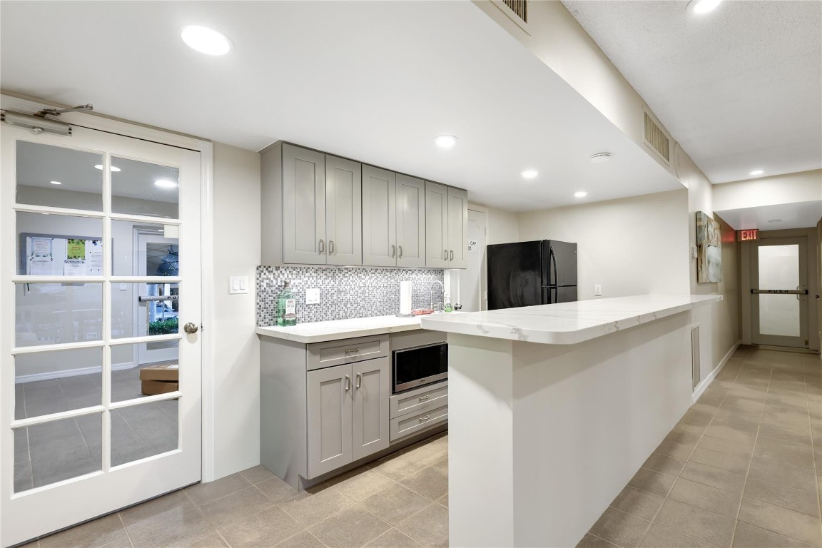 Winston House - Residential