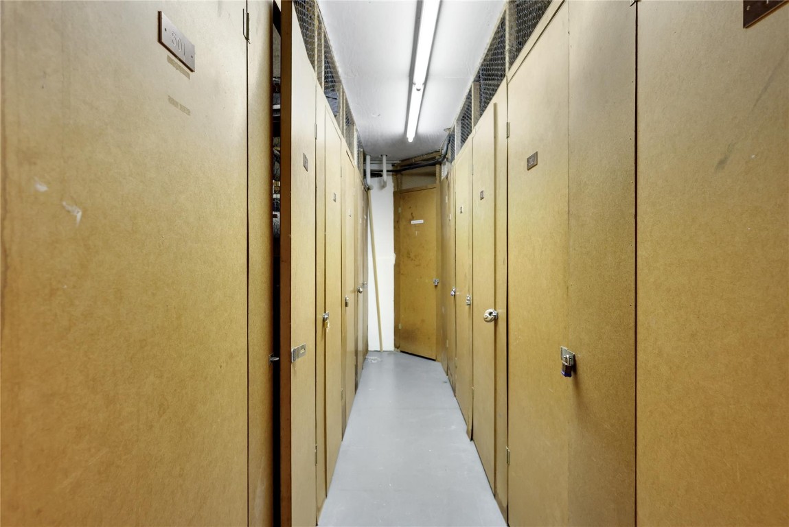 Winston House - Residential