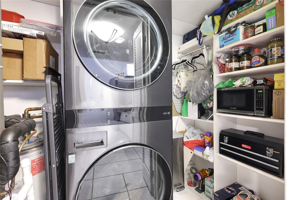 Winston House - Residential