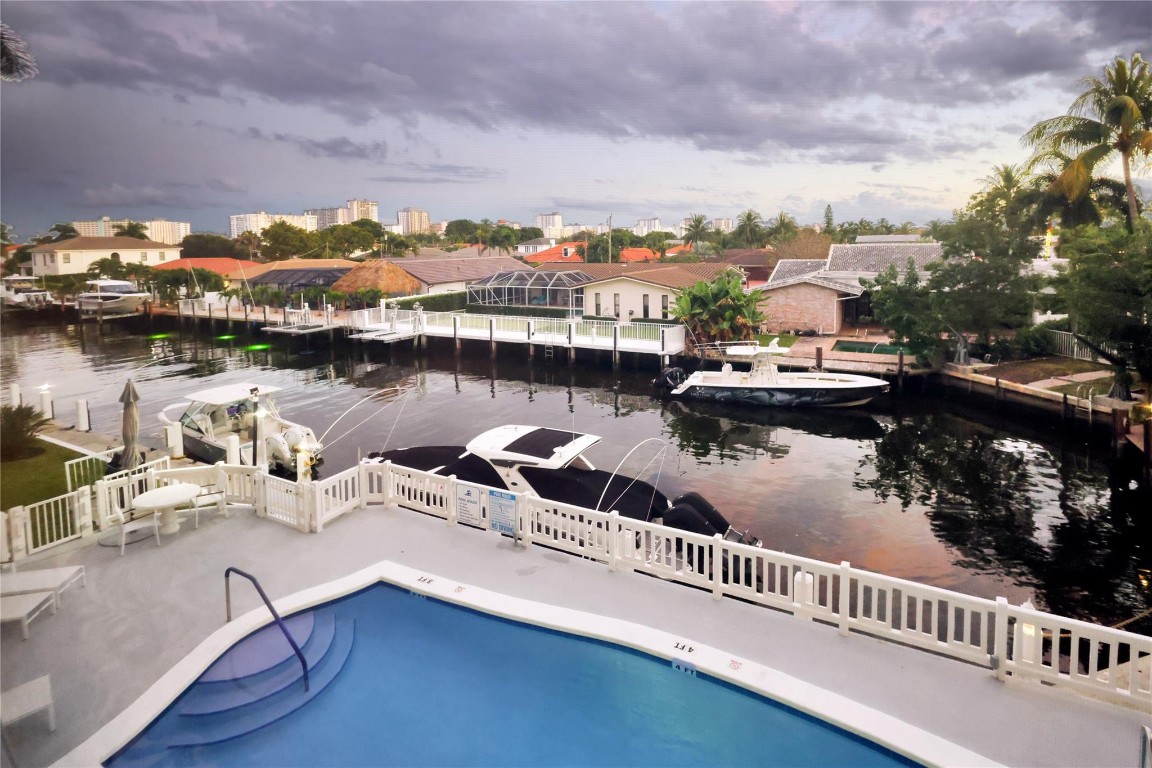 Winston House - Residential