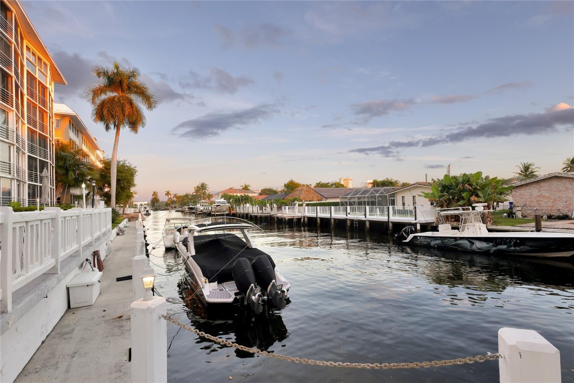 Winston House - Residential