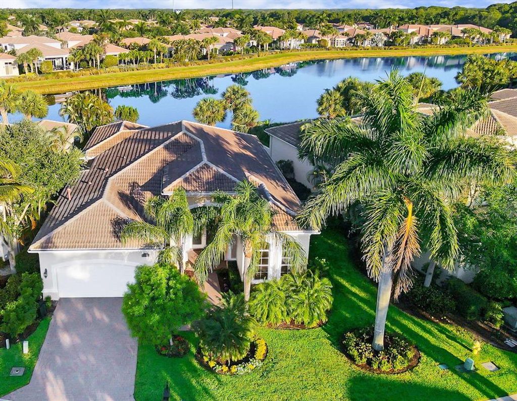 Photo of 103 Dalena Way, Palm Beach Gardens, FL 33418 (MLS # R10743311)