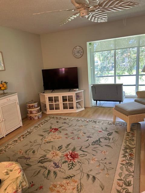 KING MOUNTAIN CONDO (AKA MONTEREY YACHT & COUNTRY - Residential