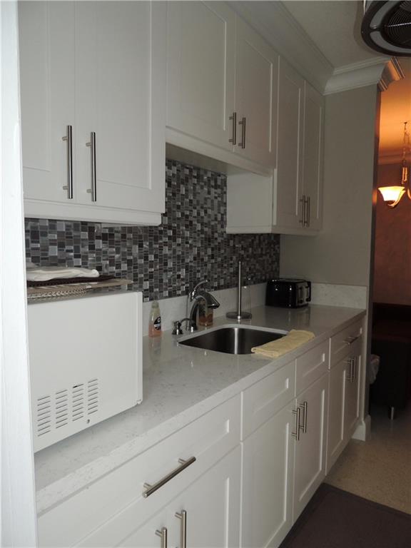 OCEAN DREAM COND - Residential Lease