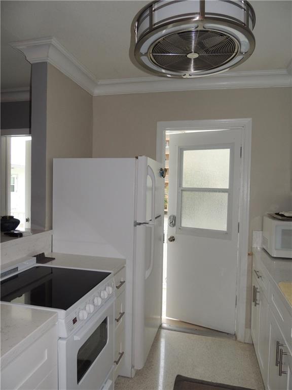 OCEAN DREAM COND - Residential Lease