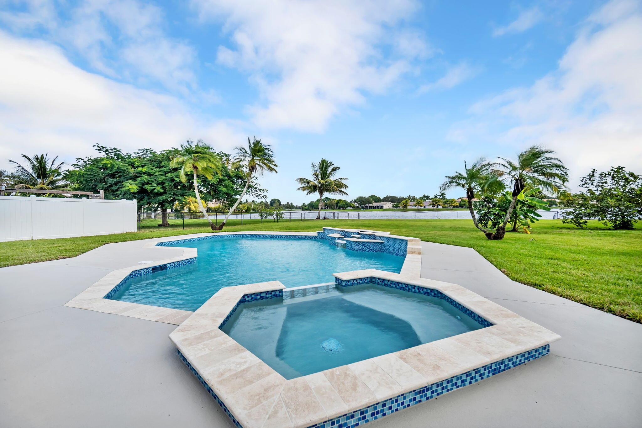 CHAPEL TRAIL REPLAT - Residential