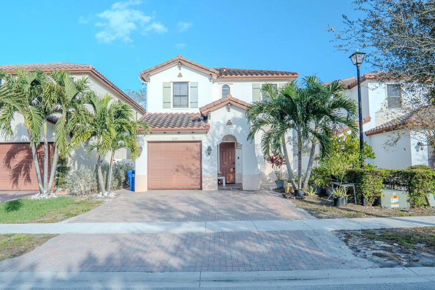Beautiful single family home in a gated community located in Miramar, FL.  Spacious, comfortable living areas, conveniently located near shopping centers, restaurants, major highways, and schools.  Don't miss this opportunity to own in a desirable Miramar location!