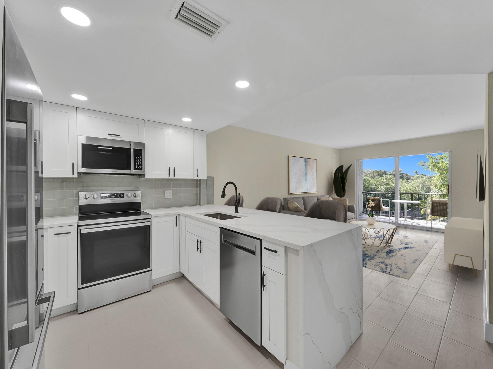 River Manor Condo - Residential