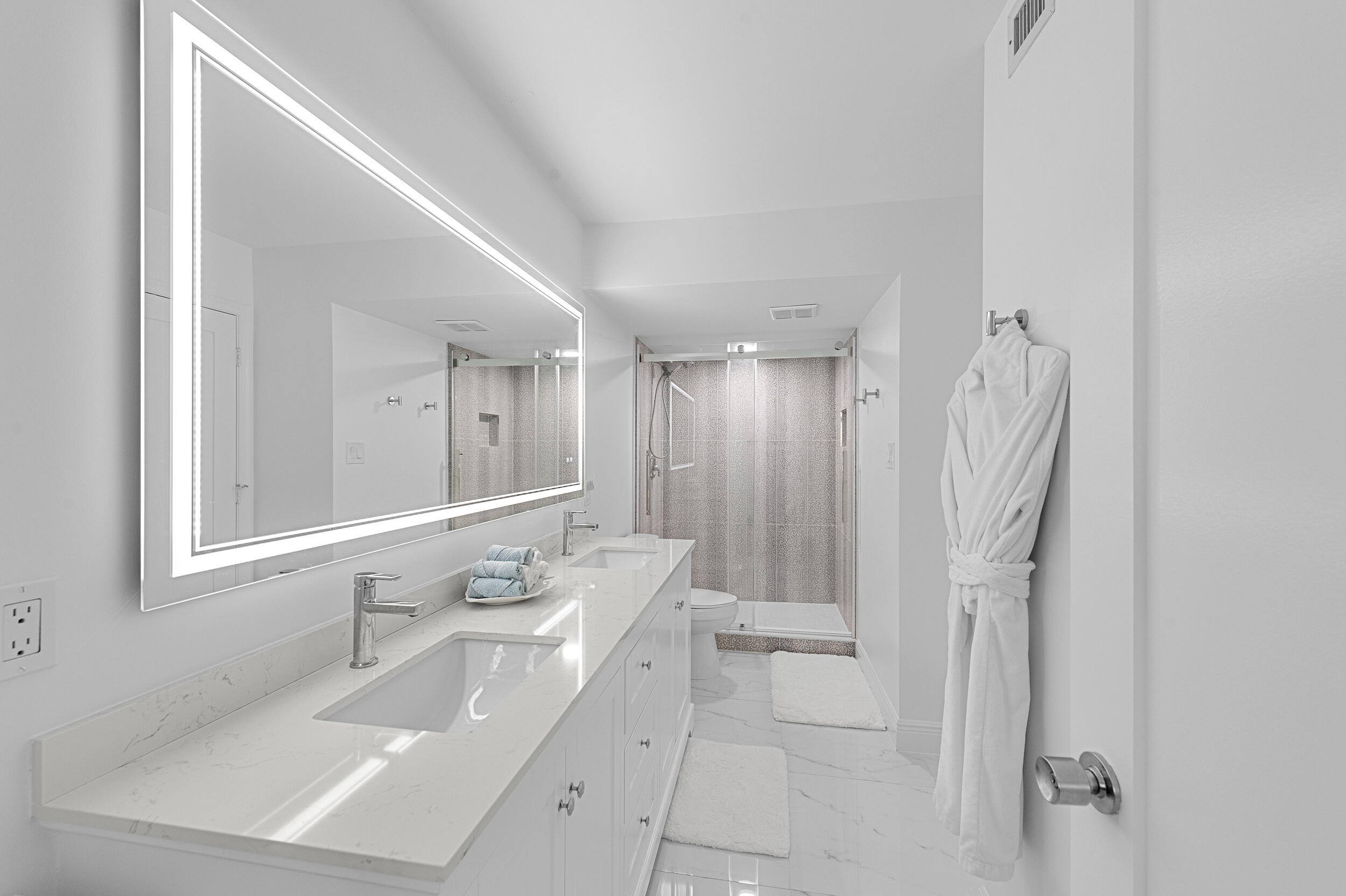 EASTPOINTE CONDO - Residential